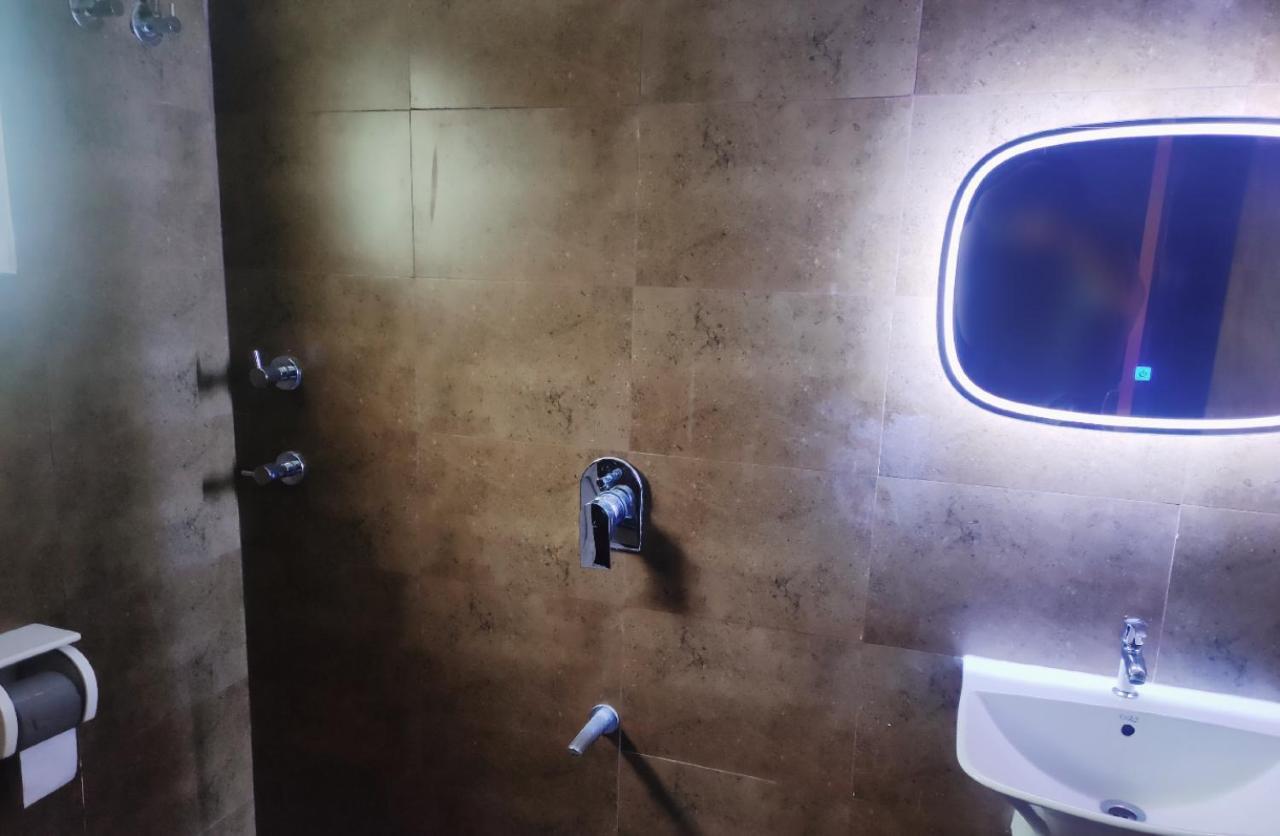 Empra Exotica Apartment Мадикери Екстериор снимка